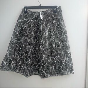 Club Monaco Black & White Leaf-Print A-Line Skirt
